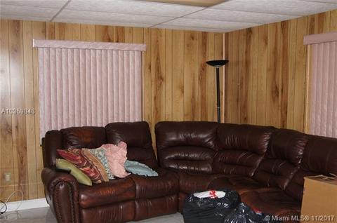 1080 W 45th Pl, Hialeah, FL 33012 photo 9