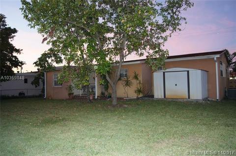 1080 W 45th Pl, Hialeah, FL 33012 photo 4