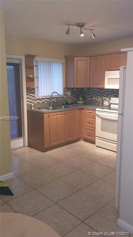 2071 Island Dr, Miramar, FL 33023 photo 8