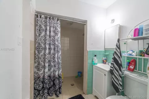 227 E 49th St, Hialeah, FL 33013 photo 12