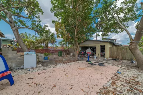 227 E 49th St, Hialeah, FL 33013 photo 15