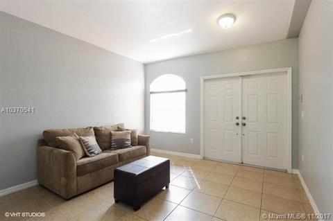 Undisclosed, Hialeah, FL 33015 photo 3