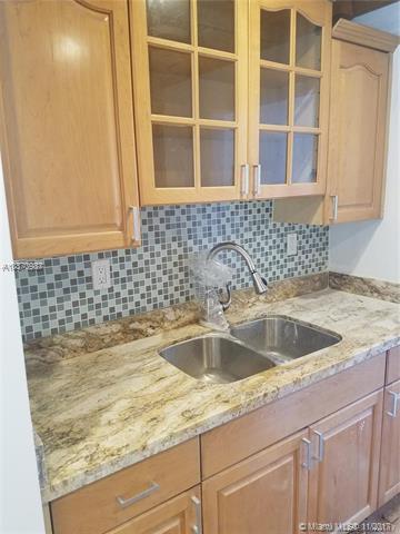 75 W W 56 St, Hialeah, FL 33012 photo 2