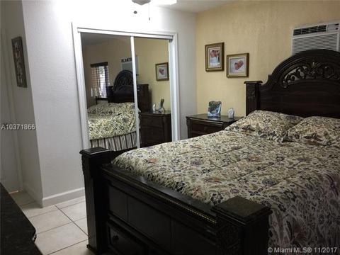 695 SE 7th Pl, Hialeah, FL 33010 photo 23