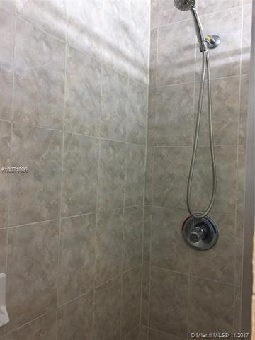 695 SE 7th Pl, Hialeah, FL 33010 photo 22