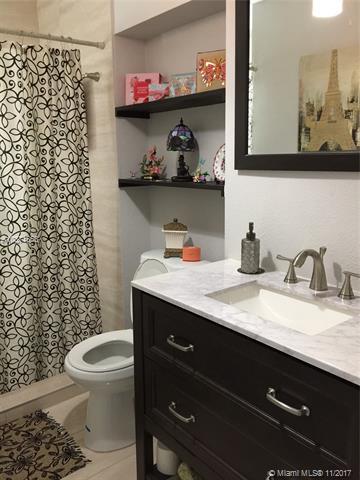 695 SE 7th Pl, Hialeah, FL 33010 photo 16