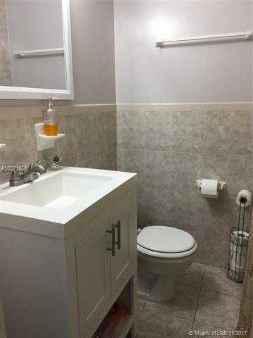 695 SE 7th Pl, Hialeah, FL 33010 photo 21
