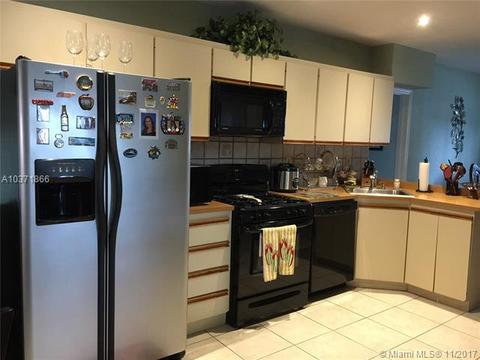 695 SE 7th Pl, Hialeah, FL 33010 photo 9