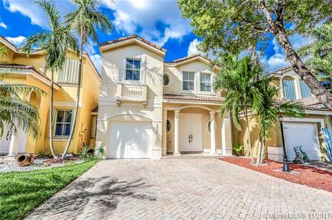 4832 NW 107th Pl, Doral, FL 33178 photo 2