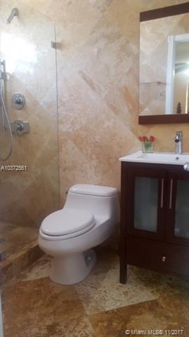 575 E 52nd St, Hialeah, FL 33013 photo 8