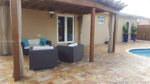 575 E 52nd St, Hialeah, FL 33013 photo 11