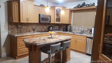 575 E 52nd St, Hialeah, FL 33013 photo 6