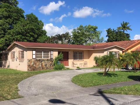 95 W 39th Pl, Hialeah, FL 33012 photo 1