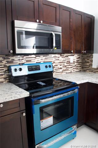 Undisclosed, Hialeah, FL 33012 photo 40