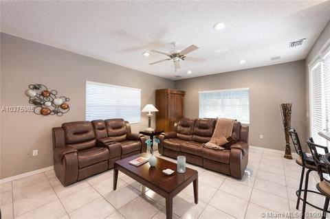 8340 NW 154th Ter, Miami Lakes, FL 33016 photo 20