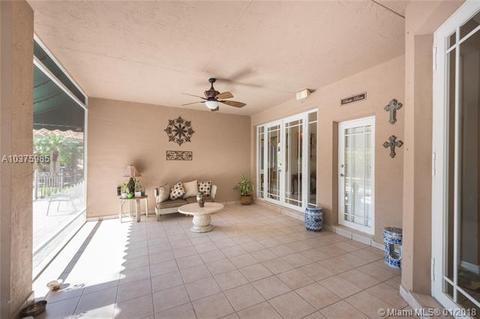 8340 NW 154th Ter, Miami Lakes, FL 33016 photo 24