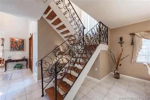 8340 NW 154th Ter, Miami Lakes, FL 33016 photo 14