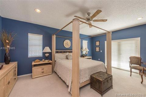 8340 NW 154th Ter, Miami Lakes, FL 33016 photo 8