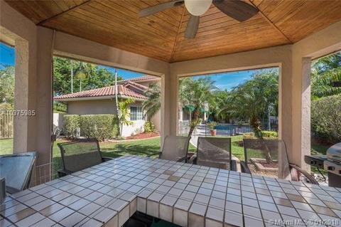8340 NW 154th Ter, Miami Lakes, FL 33016 photo 5