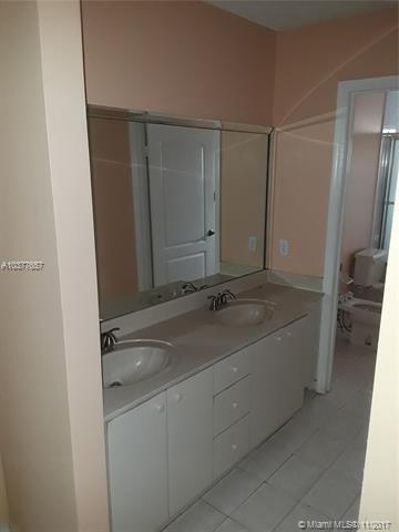 6917 W 27th Ave, Hialeah, FL 33016 photo 6