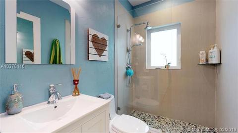 829 Venetia Ave, Coral Gables, FL 33134 photo 18