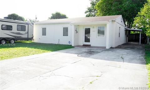 700 E 9 Ln, Hialeah, FL 33010 photo 3