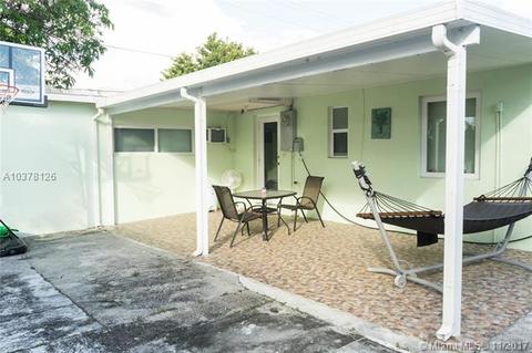 700 E 9 Ln, Hialeah, FL 33010 photo 13