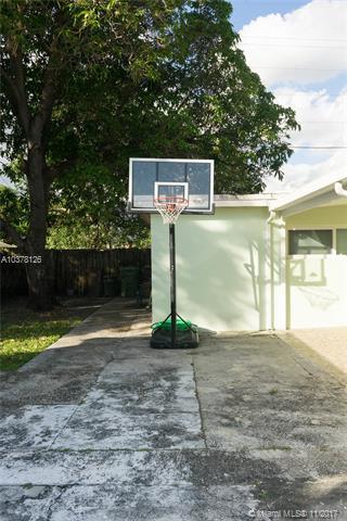 700 E 9 Ln, Hialeah, FL 33010 photo 47