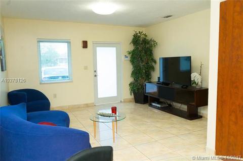 700 E 9 Ln, Hialeah, FL 33010 photo 15