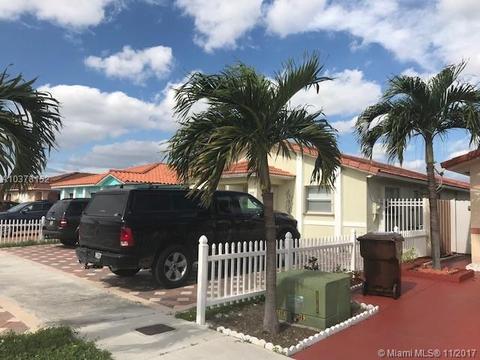2485 W 71st Pl, Hialeah, FL 33016 photo 4