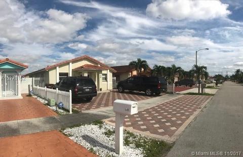 2485 W 71st Pl, Hialeah, FL 33016 photo 7
