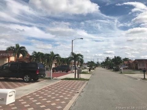 2485 W 71st Pl, Hialeah, FL 33016 photo 6