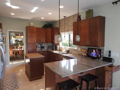 6648 SE Pacific Dr, Stuart, FL 34997 photo 9