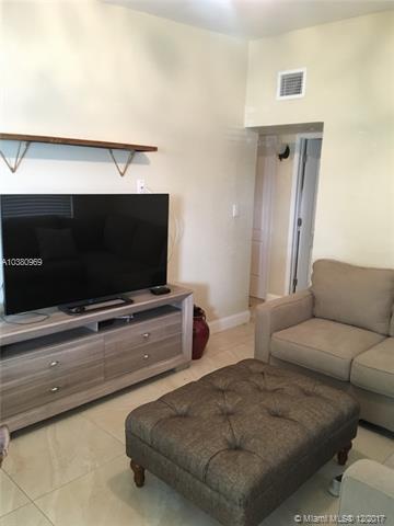 455 E 43rd St, Hialeah, FL 33013 photo 5