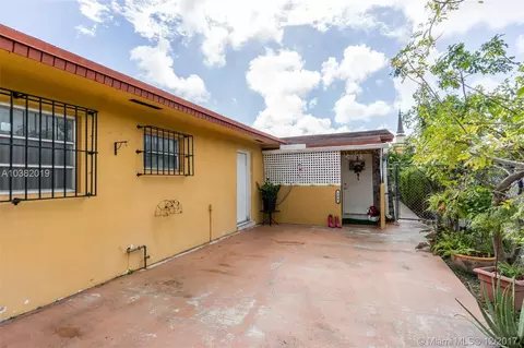 106 E 8th St, Hialeah, FL 33010 photo 4