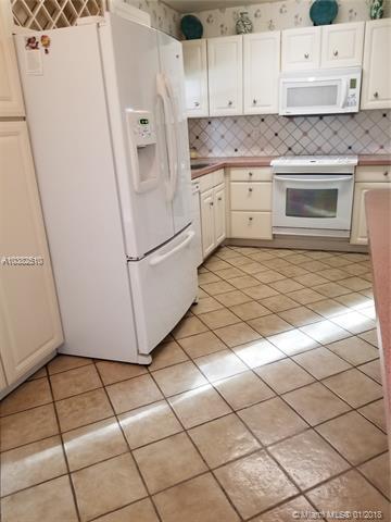 6900 Seagrape Ter, Miami Lakes, FL 33014 photo 4
