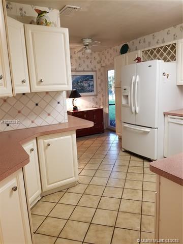 6900 Seagrape Ter, Miami Lakes, FL 33014 photo 5