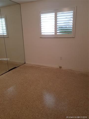 6900 Seagrape Ter, Miami Lakes, FL 33014 photo 13
