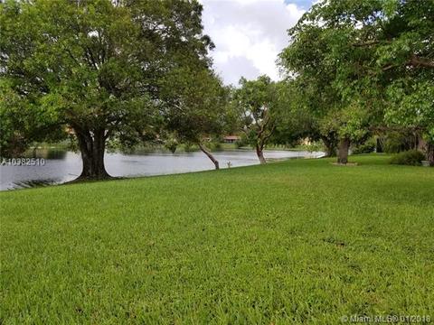6900 Seagrape Ter, Miami Lakes, FL 33014 photo 2