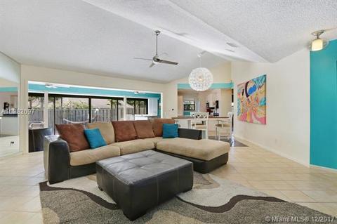 1127 Seminole E #17C, Jupiter, FL 33477 photo 3