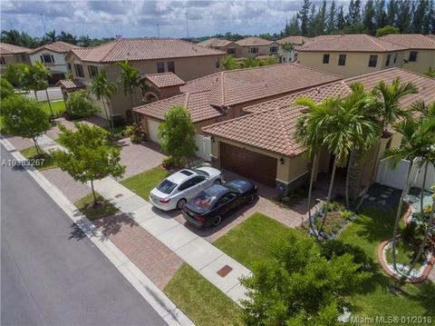 3366 W 86 Ter, Hialeah, FL 33018 photo 2