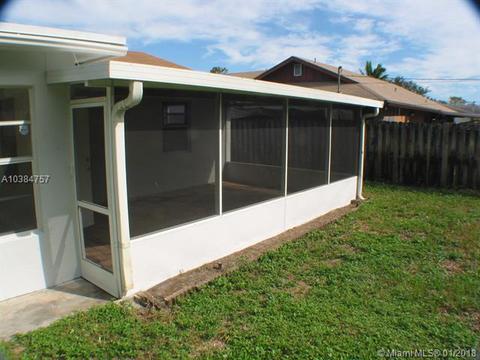 1301 NW 8th St, Boynton Beach, FL 33426 photo 1