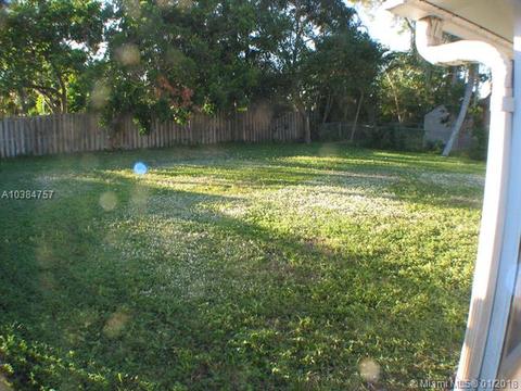 1301 NW 8th St, Boynton Beach, FL 33426 photo 9