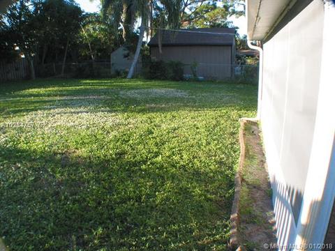 1301 NW 8th St, Boynton Beach, FL 33426 photo 8
