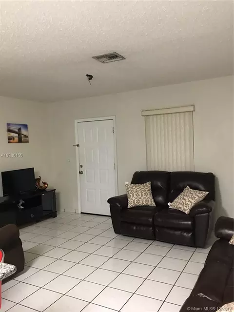 758 E 31 St, Hialeah, FL 33013 photo 6