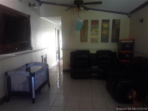 2525 W 64 Pl, Hialeah, FL 33016 photo 5
