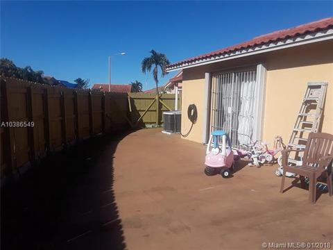 2525 W 64 Pl, Hialeah, FL 33016 photo 19