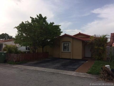 2525 W 64 Pl, Hialeah, FL 33016 photo 3
