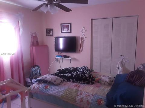 2525 W 64 Pl, Hialeah, FL 33016 photo 11