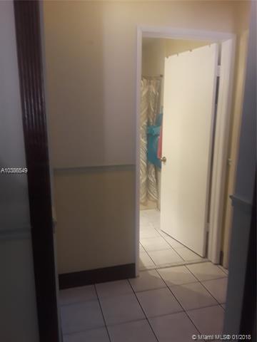 2525 W 64 Pl, Hialeah, FL 33016 photo 12
